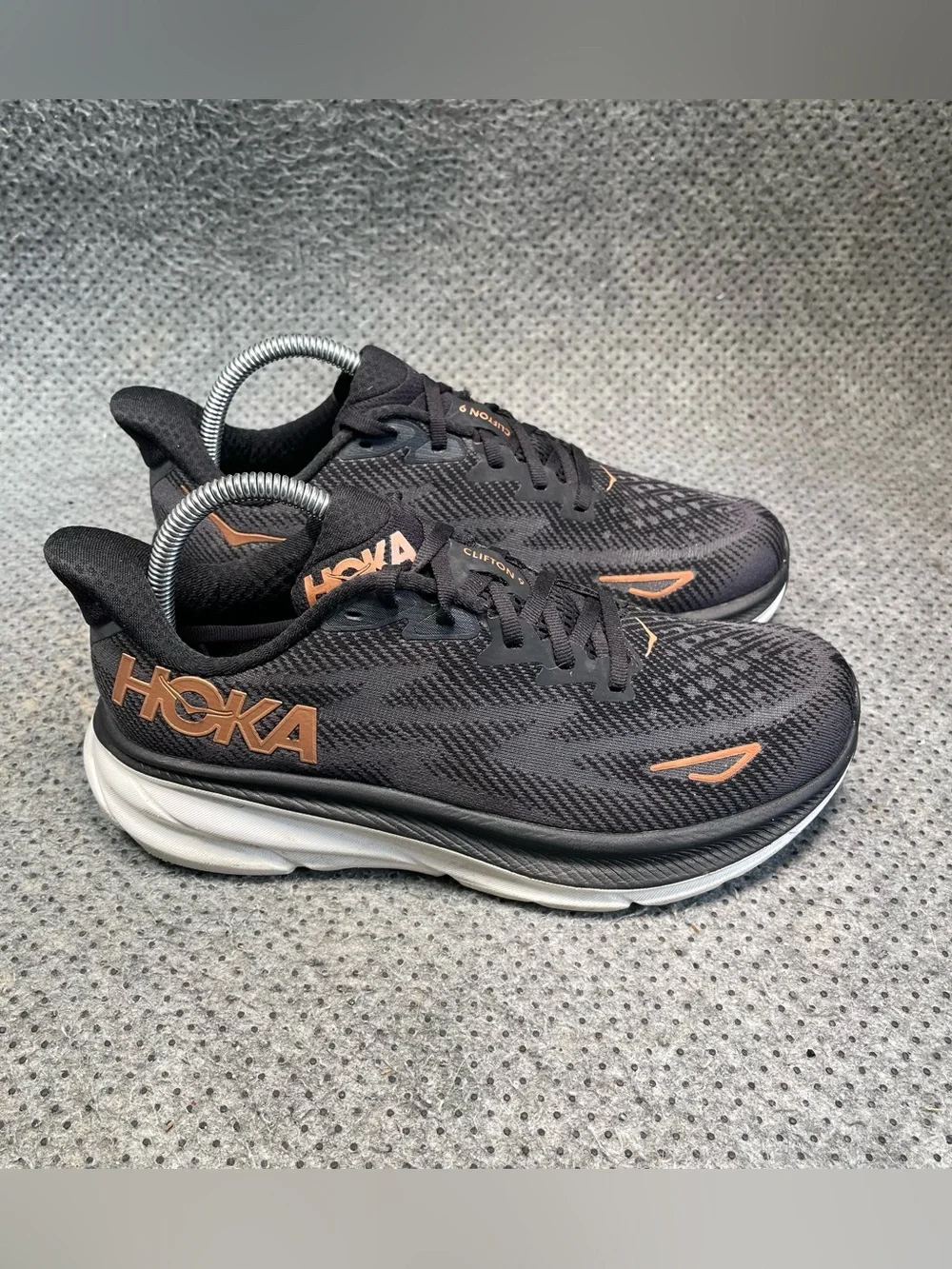 Hoka One One Clifton 9 Wide Running Shoes Size 7.5 Women’s